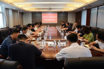 Tianning District Mayor, Xu Xiaobo, along with his Delegation Investigated Jiaerke’s Foreign Trade Business